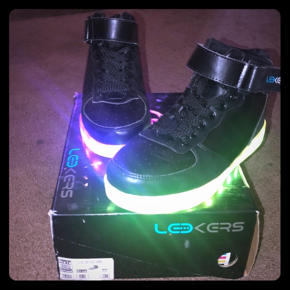 Led light up shoes - Picture 1 of 4